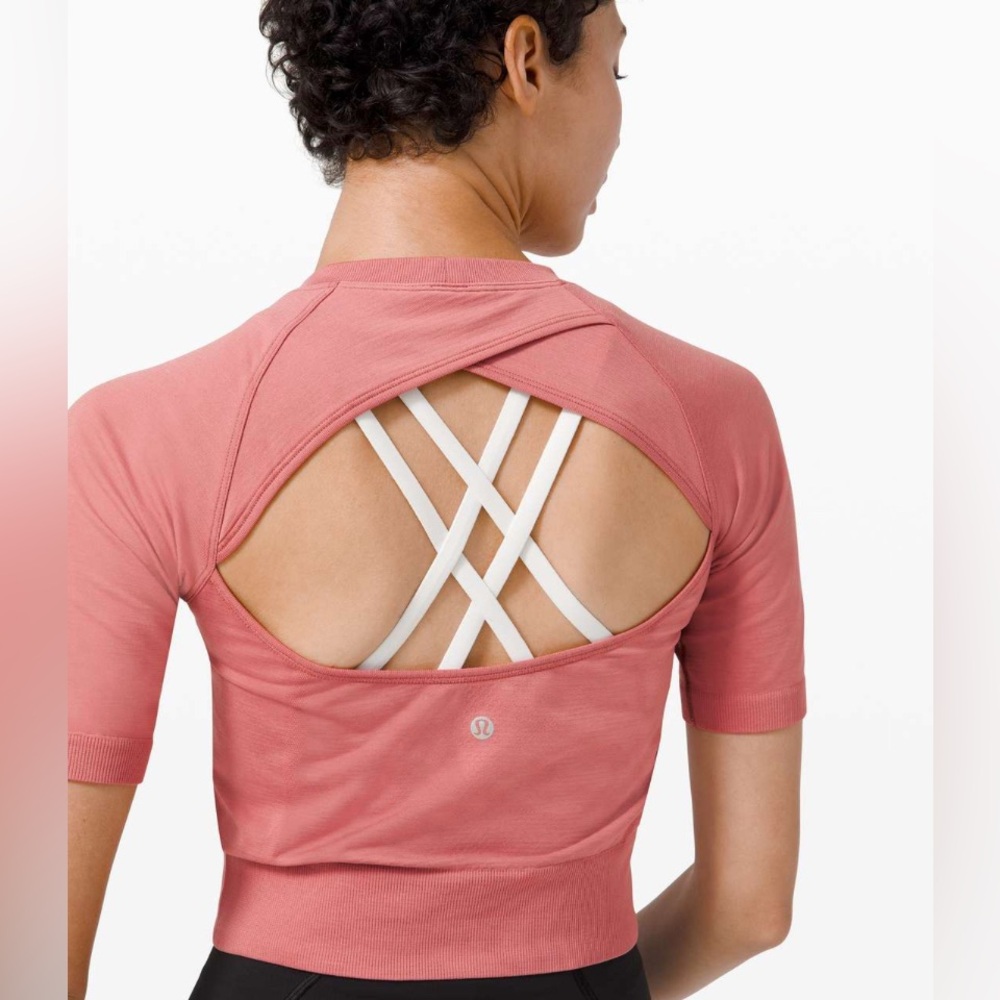 SOLD NWT Swiftly Train Open Back Crop - Picture 2 of 6
